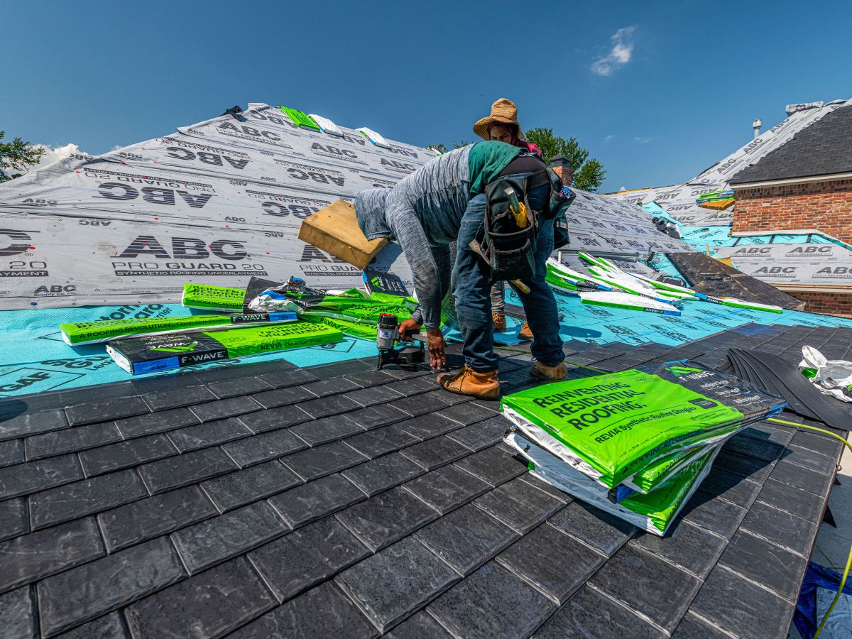 How Roofing Companies in Sacramento Can Get More Leads Without Relying on&nbsp;Referrals
